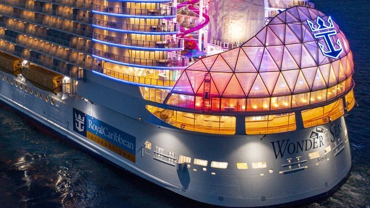 How to Connect with Royal Caribbean via Phone and Chat 18557850043